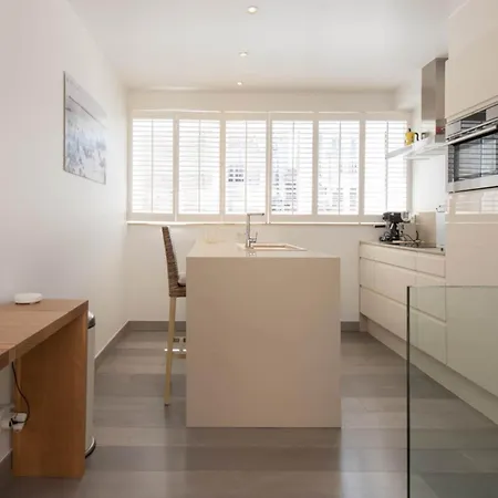 Holiday Home In Ostend Near Beach Promenade בית נופש אוסטנדה