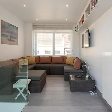 Holiday Home In Ostend Near Beach Promenade Nyaraló *