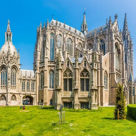 בית נופש Holiday Home In Ostend Near Beach Promenade *